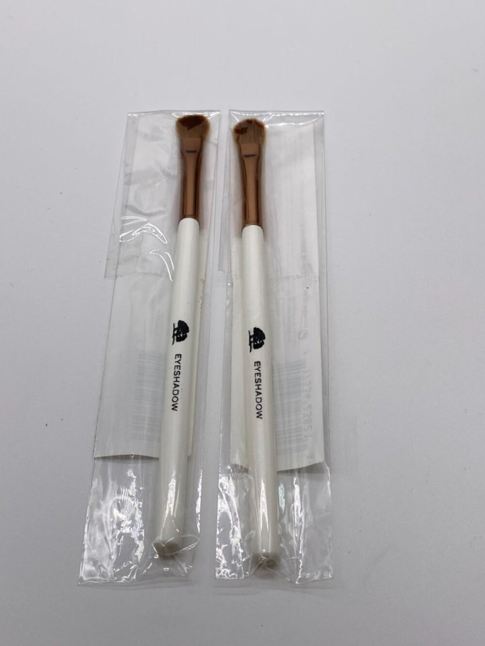 2 Origins Eyeshadow Placement Brush